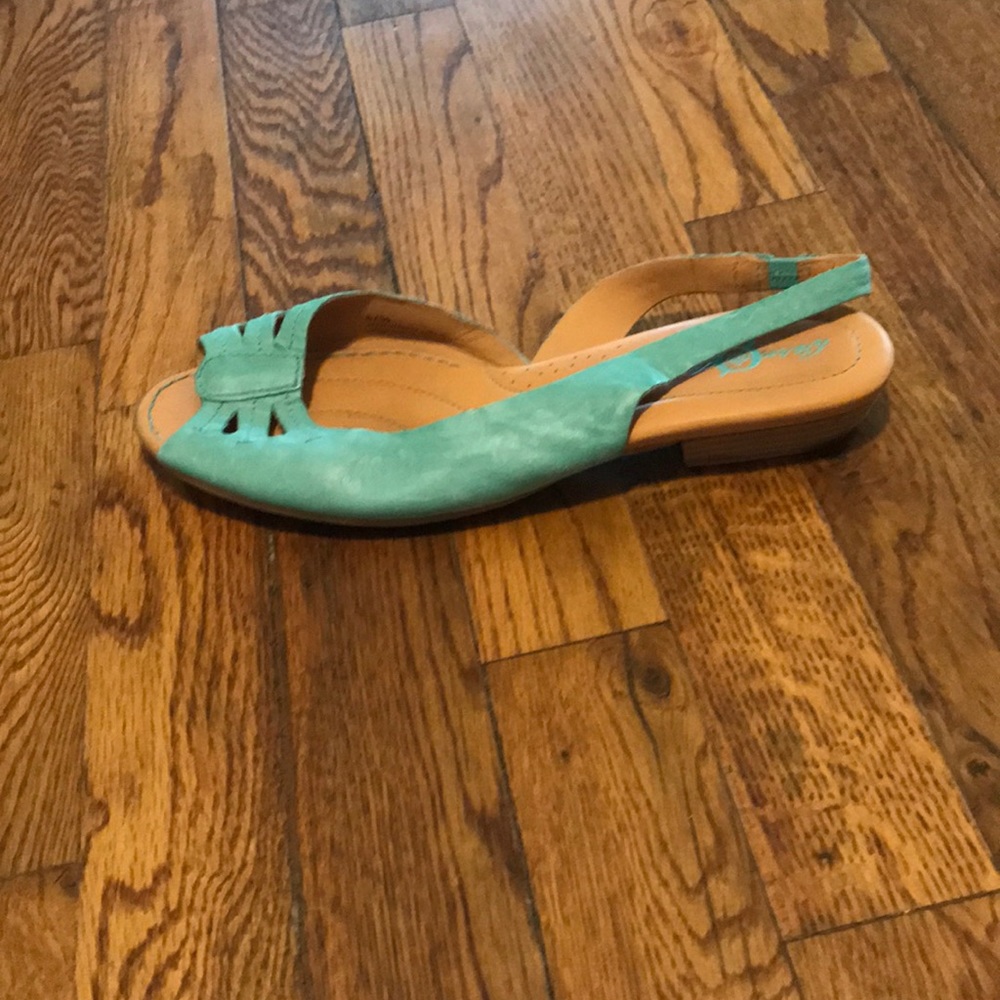 Shoes - Picture 2 of 2